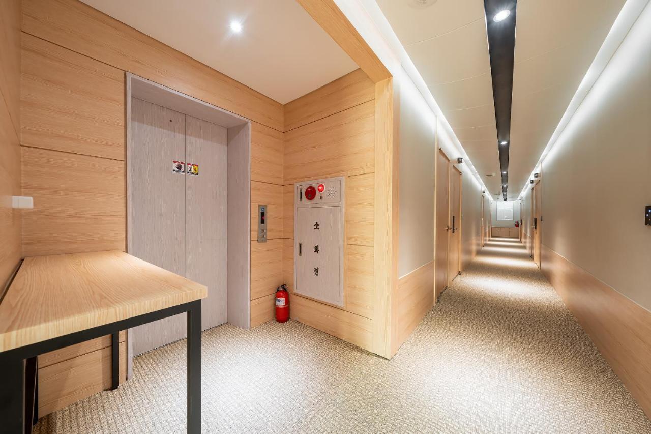 The Nox Hotel ثووان المظهر الخارجي الصورة